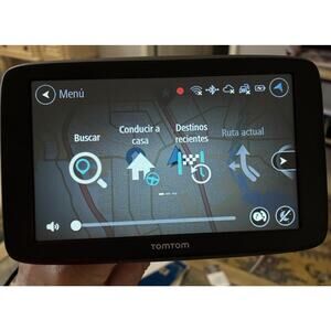 TomTom Start 52 5" GPS Navigation System 4AA5.001.02 w/ Plug In Charger TESTED